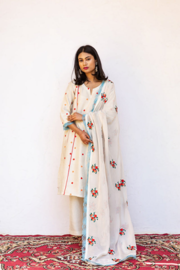 Amaira White Straight Kurta Set