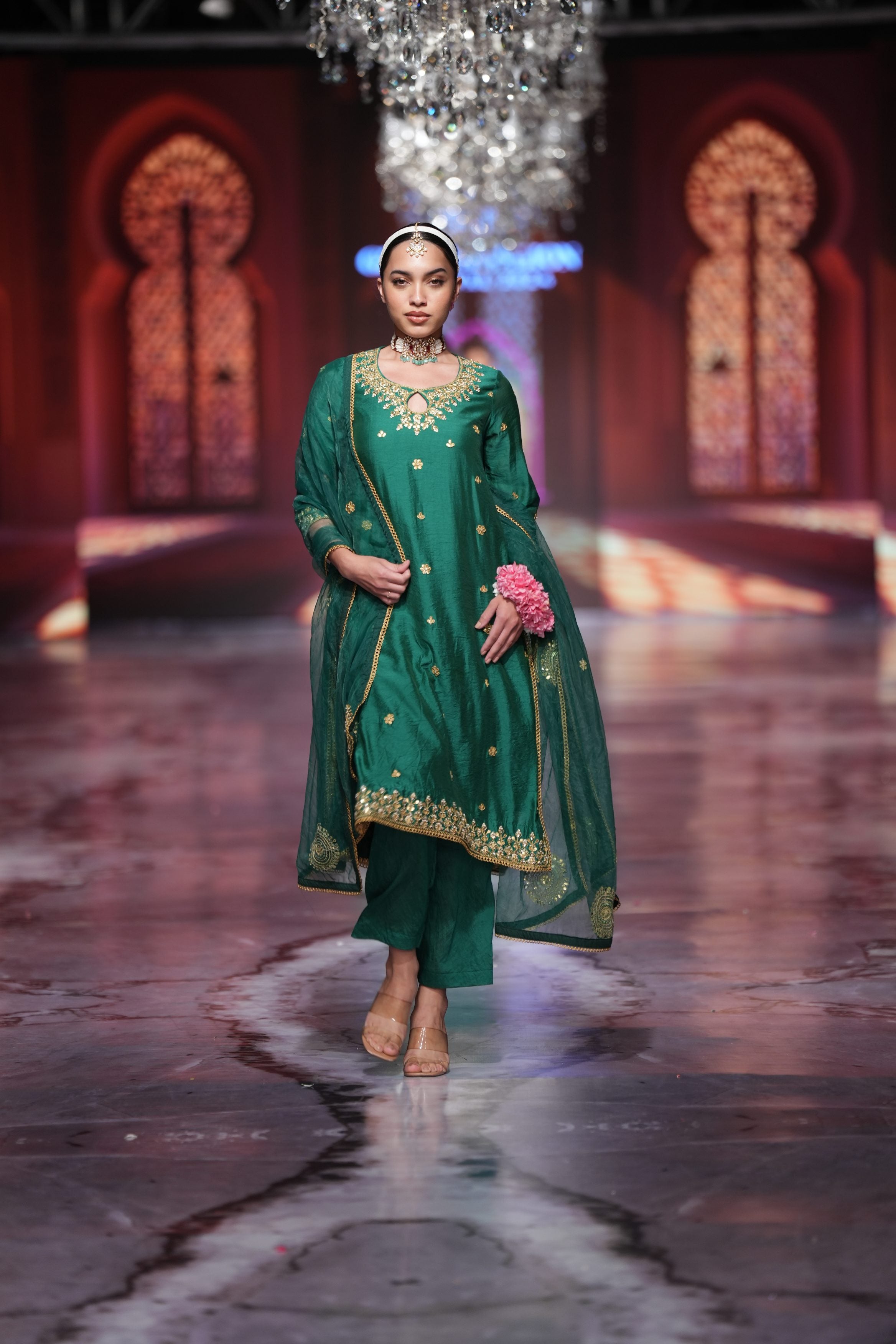 Reeha Green Straight Set