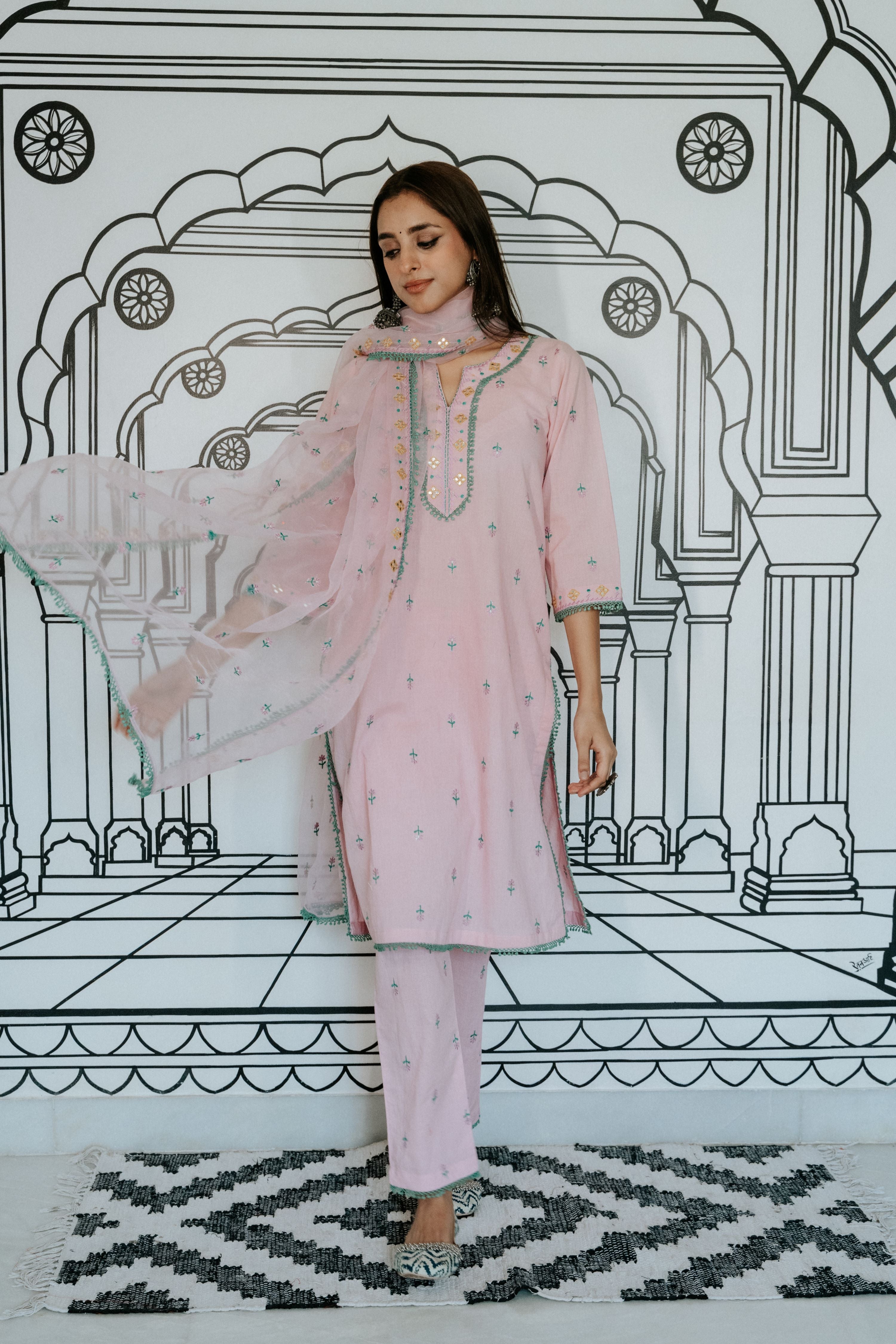 Niha Light Pink Straight Kurta Set