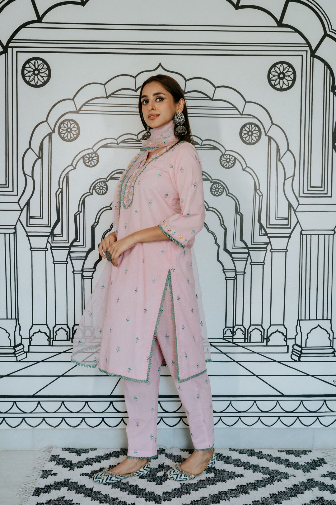 Niha Light Pink Straight Kurta Set