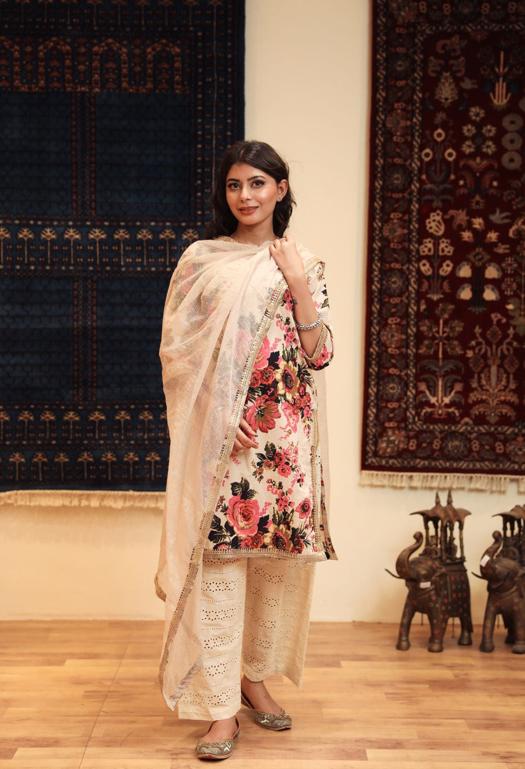 Soha Straight Set Gulabo Jaipur